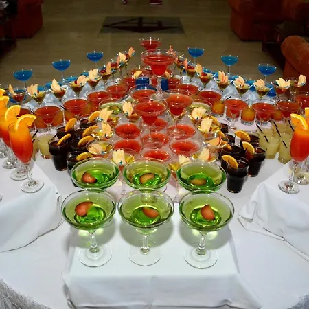 阿尔维达酒店 Paphos