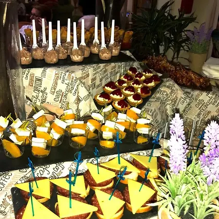 阿尔维达酒店 Paphos