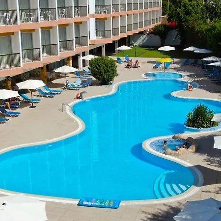阿尔维达酒店 酒店 Paphos