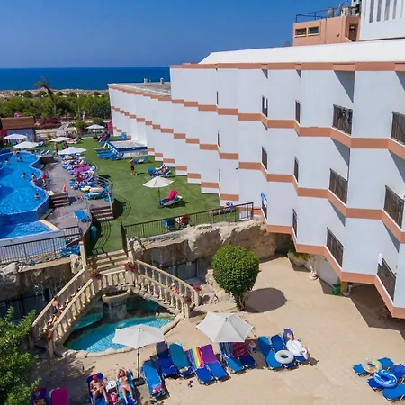 阿尔维达酒店 Paphos