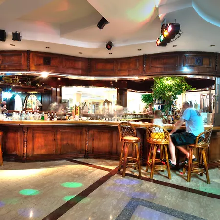 阿尔维达酒店 酒店 4*