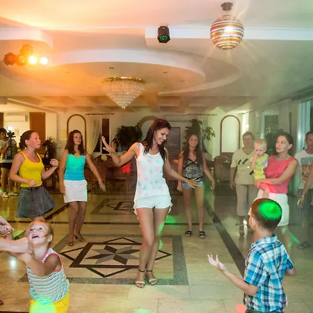 Hotel Avlida 4*